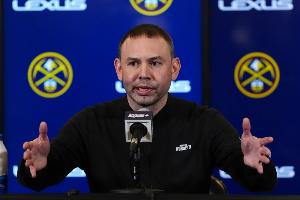 阿德尔曼：我很幸运随父亲经历过火箭22连胜 巴蒂尔让我印象深刻