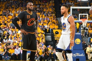 铁林质疑库里2016年全票MVP：詹姆斯或其他人不配拿到一张选票？