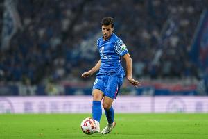 此前伤缺两轮！记者：德比赛前发布会，申花参加的球员是特谢拉