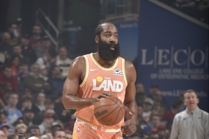 哈登：我的生涯已到了放下骄傲的阶段 只要夺冠无论什么方式都行