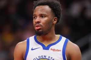 又一个！科尔变克赖尔仅出战15分钟：他今天扭到了脚踝