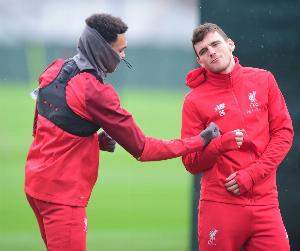 罗伯逊加盟利物浦后在英超创造425次机会，同期后卫中仅次阿诺德