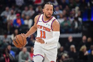 火力靠谱！布伦森18中12砍29分 第三节独得14分