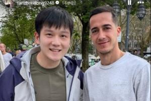 樊振东晒与巴斯克斯合影：很高兴看到你享受新生活