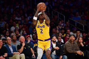 板凳哑火！半场湖人替补合计仅拿到4分 太阳替补19分