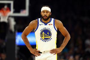 穆迪：膝盖问题困扰我很久这次彻底治好了 已经在回归的路上了