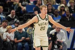 无敌神射手！AJ·格林11记三分破队史纪录 怒砍生涯新高35分！