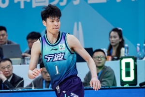 宁波官方：王凡懿遭遇右膝内侧副韧带损伤 预计养伤两至三周