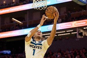 好一员悍将！小香农替补13中8高效砍23分 三分7中5&上演精彩暴扣