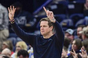 有望结束10连败！爵士主场迎战灰熊 上半场74-52领先