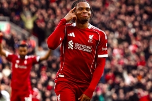 2射2正进1球+2关键传球！官方：恩古莫哈当选利物浦本场队内最佳