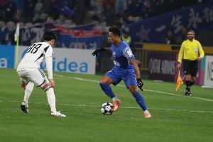 沪媒：申花击败海港“复仇”成功，拉唐成德比英雄并获对手赞赏