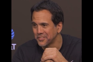 斯波：附加赛就像疯三一样疯狂 你得接受每个回合都很重要的事实