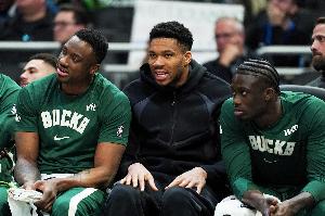 弗莱：字母哥作为绝对核心无法夺冠 他现在很容易受伤