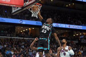 吉布森：科沃德让我想起了年轻的巴特勒 发型都一样打球很有拼劲