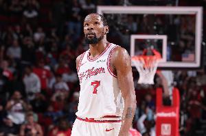 斯通：交易得到杜兰特非常值得 我们对他十分满意 也无比认可他