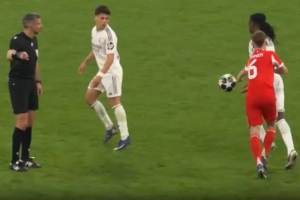 马卡：裁判和卡马文加都不够职业，欧足联表示不希望看到这种红牌