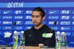 张玉宁赛前:全队做好了面对强敌的准备,会继续在球场上全力以赴