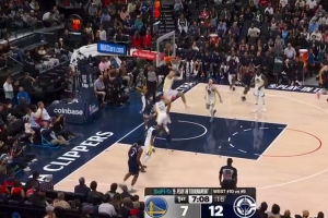 今天要爆？加兰加速过掉库里 低手上篮命中 开场已拿下8分！