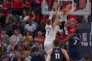 金州高塔！库里三分不中 波津冲进内线飞天补扣