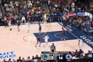 奋力追赶！追梦三分轰进 波杰姆斯基上篮得手打停快船