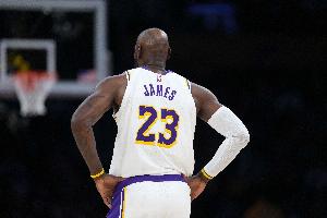 乌度卡谈目前的湖人：明显更依赖詹姆斯 少了很多单打&节奏更快