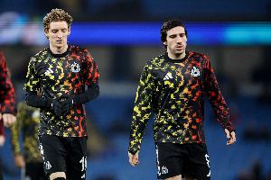 天空体育:戈登今夏可能离开纽卡,托纳利、利夫拉门托也受到关注