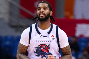 CBA更新外籍球员注册信息：山东重新注册克里斯 取消斯蒂尔的注册