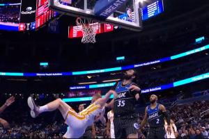 此前遭比塔泽恶犯!Scotto:老鹰内线兰代尔至少将再缺战两周