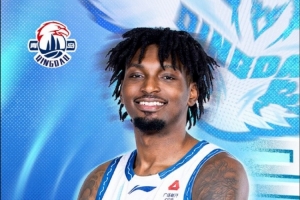 记者：青岛签下基诺内斯 大概率会裁没啥出场的泰肖恩·克劳福德