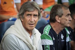 马卡：贝蒂斯主场广播3次误报让球迷疏散，俱乐部解释是误操作