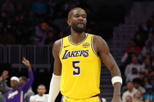 10中8砍19分11板 雷迪克：当艾顿打出高水平时 我们处于最强形态