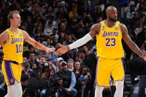 肯纳德：没有东契奇和小里 詹姆斯的信任让我更自信 我们需要他