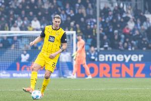 多特官方：聚勒膝盖轻微受伤，预计会在赛季最后阶段复出