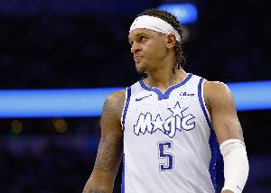 魔术季后赛首战面对分区第一轰下110+且失分小于105 历史首队！